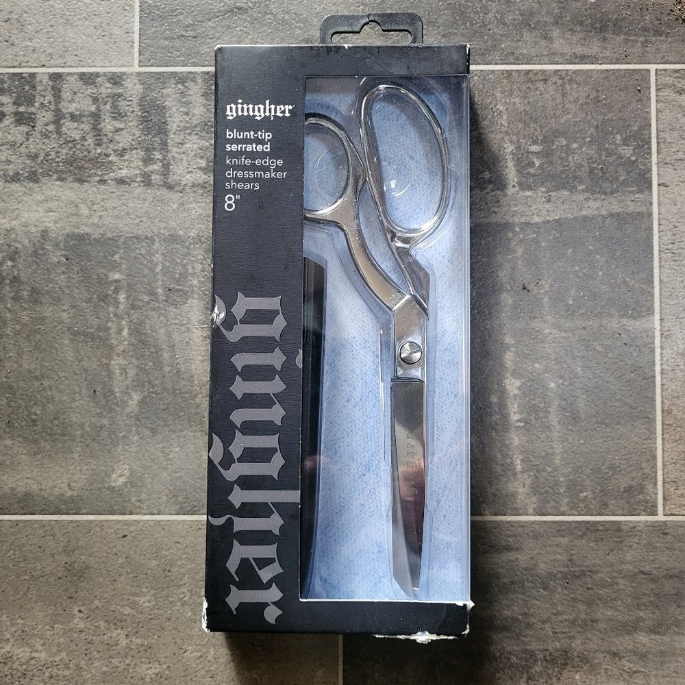Gingher Blunt-Tip Serrated Knife-Edge Dressmaker Shears Chrome NIB